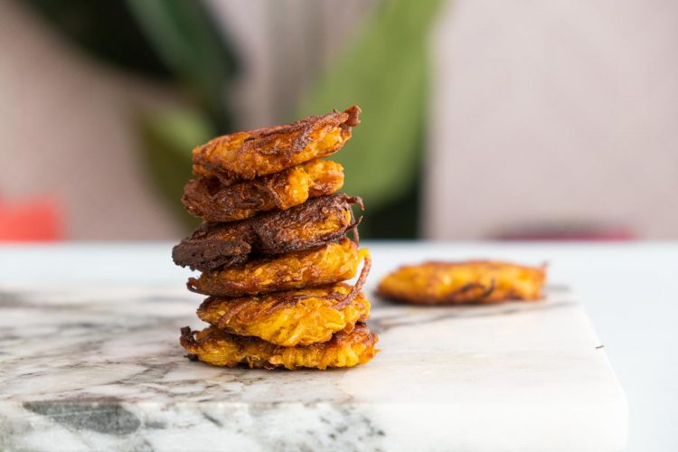 לביבות קולרובי ותפוחי אדמה